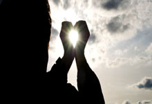 开云APP下载:射击世界杯西班牙站：19岁布帅航男子10米气手枪摘金